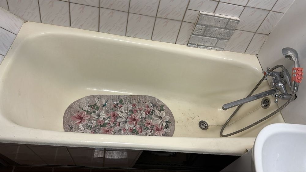 Продам Ванну бу.