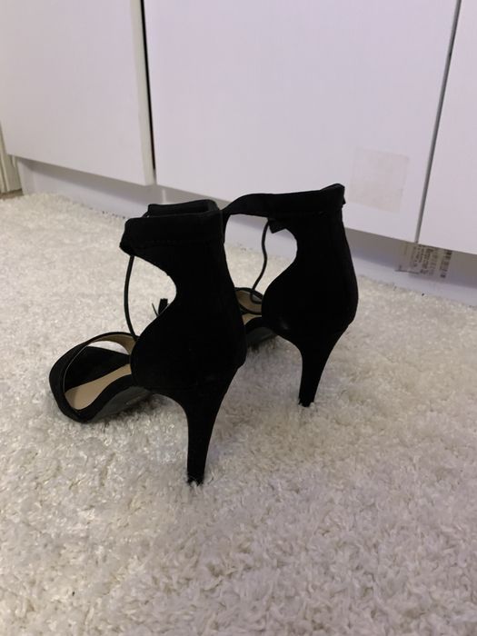 Черни елегантни сандали