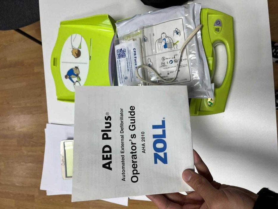 Дефибриллятор ZOLL AED Plus (новый, оригинал, США)