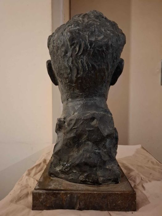 Андрей Николов. Бронзова скулптура