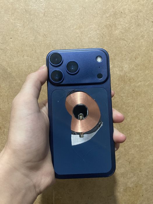iPhone 11 в корпусе 17 PRO