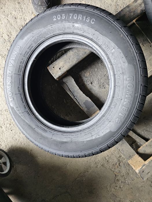 2 anvelope vara 205 70 15C Tomket 8.7mm