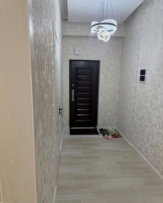 Срочно сдается 3х комнатная квартира на янги Узбекистан