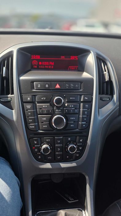 OPEL Astra 2013 — imagine 2