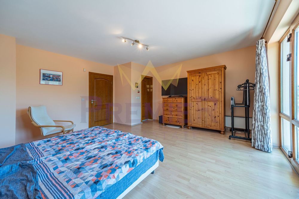 Продава се Къща в Балчик - 185 кв.м за 946 €/кв.м - Снимка #5