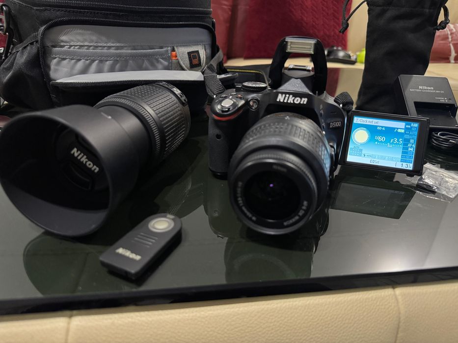 NIKON D5100 Aparat Foto DSLR Kit complet cu 2 Obiective si telecomanda