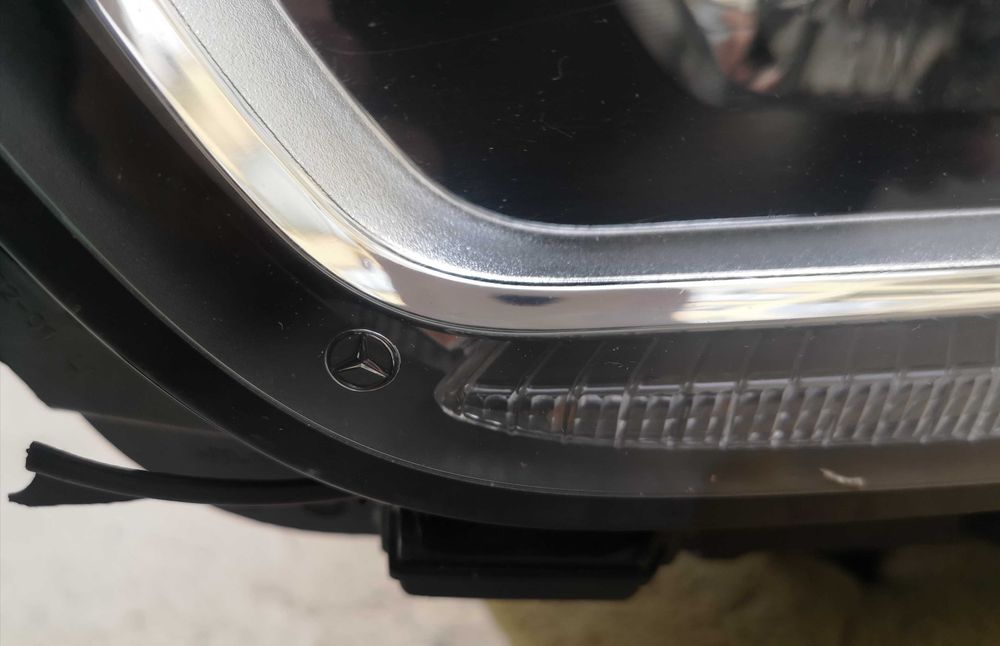 Оригинален фар Мерцедес Б 247  Mercedes B W247 Led