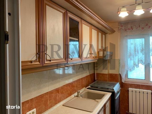 Apartament 3 camere decomandat, 68 mp, etaj 1, Calea Girocului