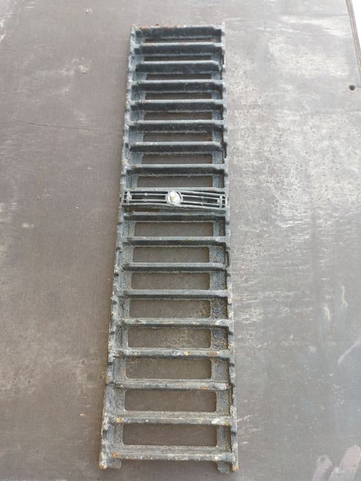 13 bucati - Gratar individual rigole dimensiuni lungime  498 mm  lățime 136 mm înălțime/grosime  15 mm