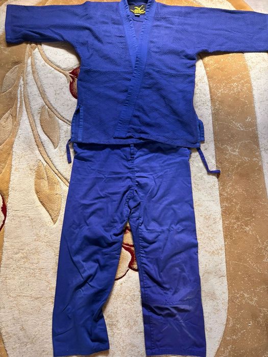 Кимоно мизуно размер 150