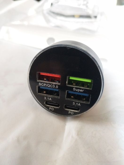 Încărcator 12 - 24 V pentru telefon, USB, C, voltmetru baterie