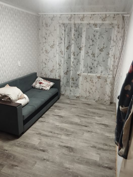 Продам квартиру на ЖБИ узенка
