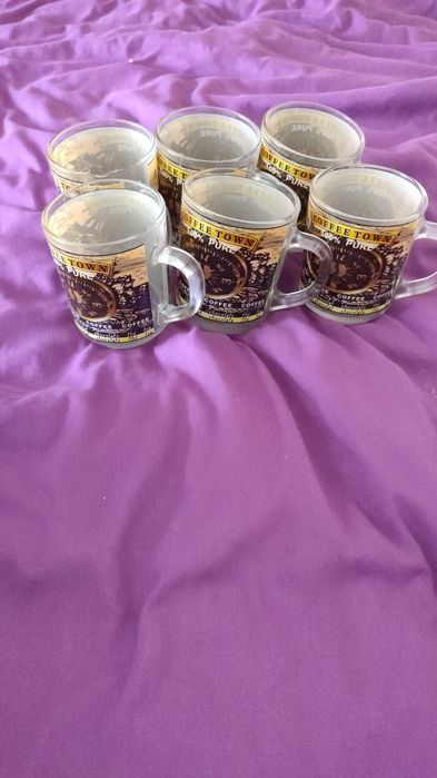 Продам стеклянные кружки.