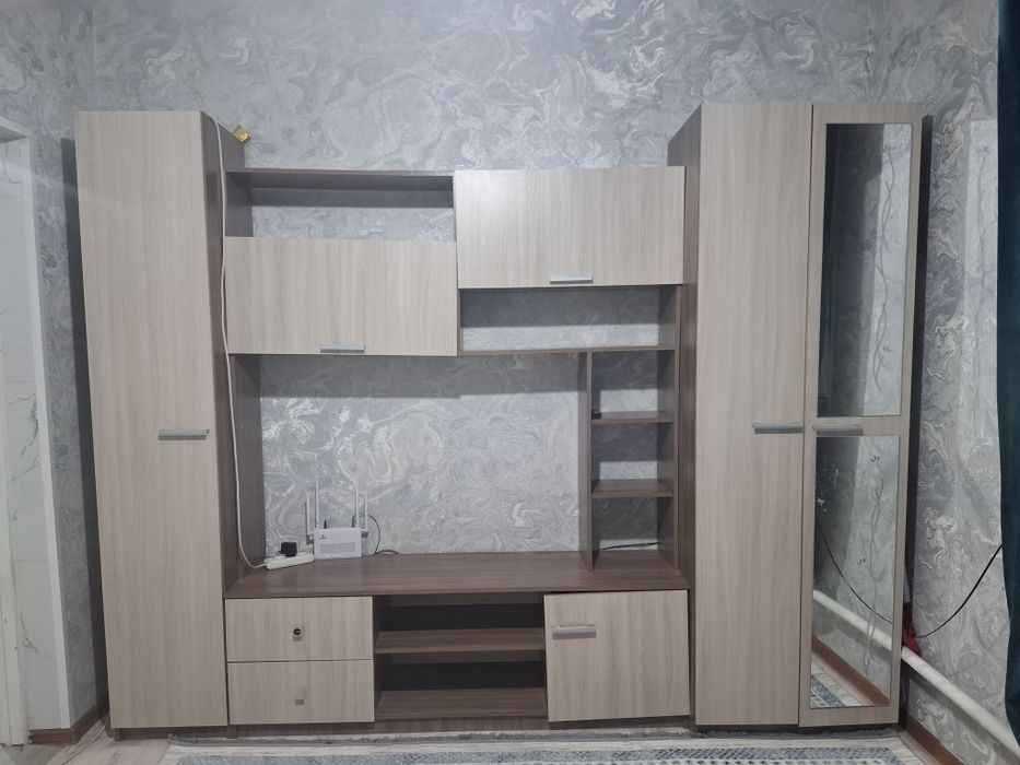 Стенка в гостиную