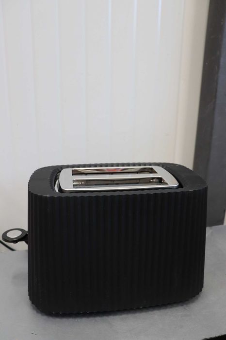 Тостер Alessi Plisse MDL08