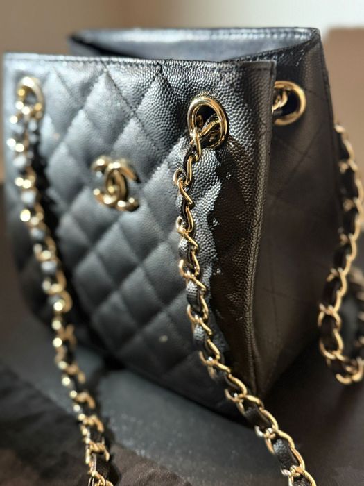 Premium Leather 100% Chanel bag new