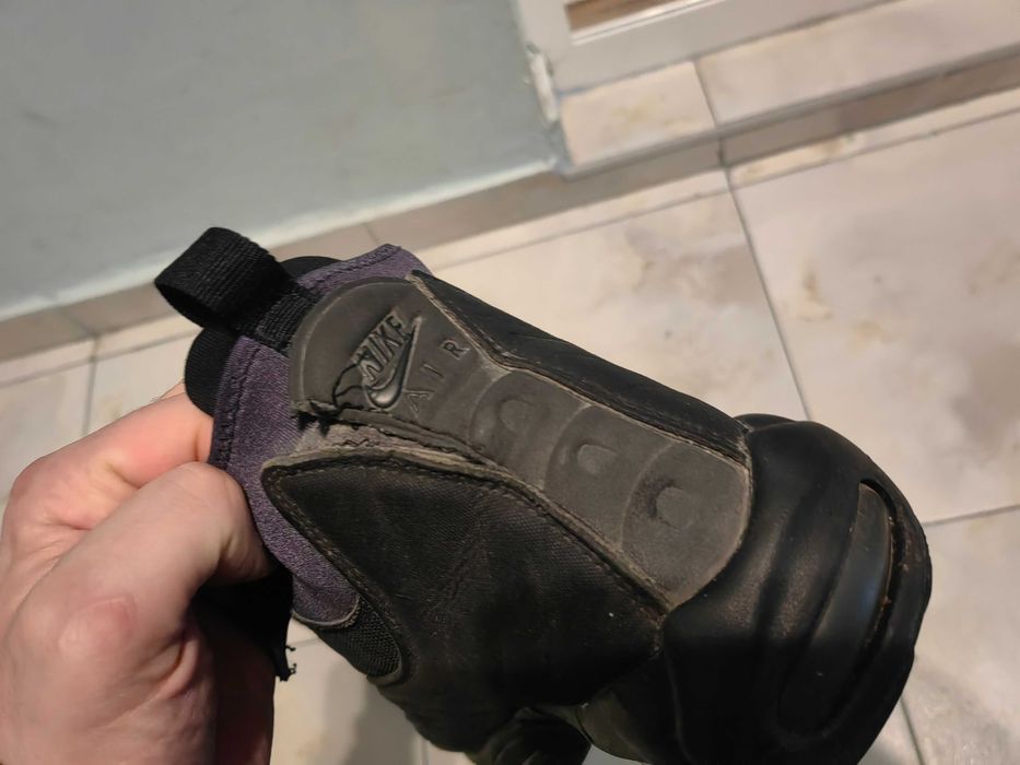 Продавам маратонки Nike Air max