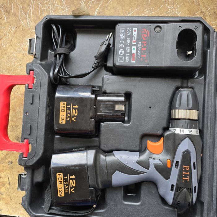 Шуруповерт батарейчный