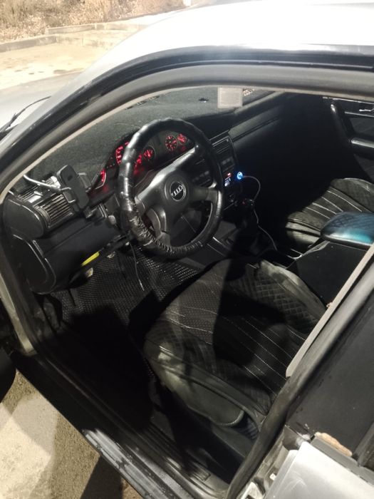 Продам Ауди 100  газ бензин