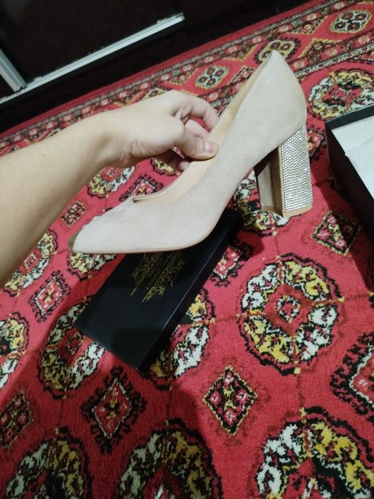 Vecherniy tufli toshli