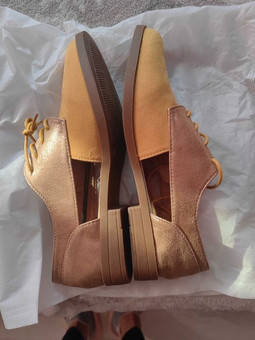 Дамски обувки 39 номер