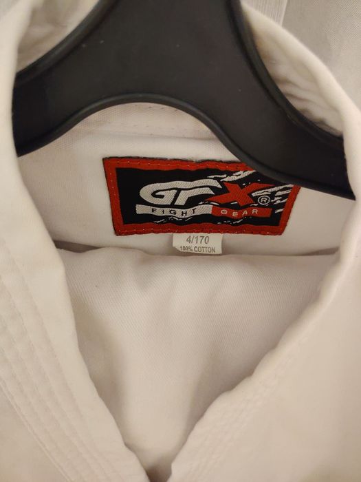 Продам кимоно белый