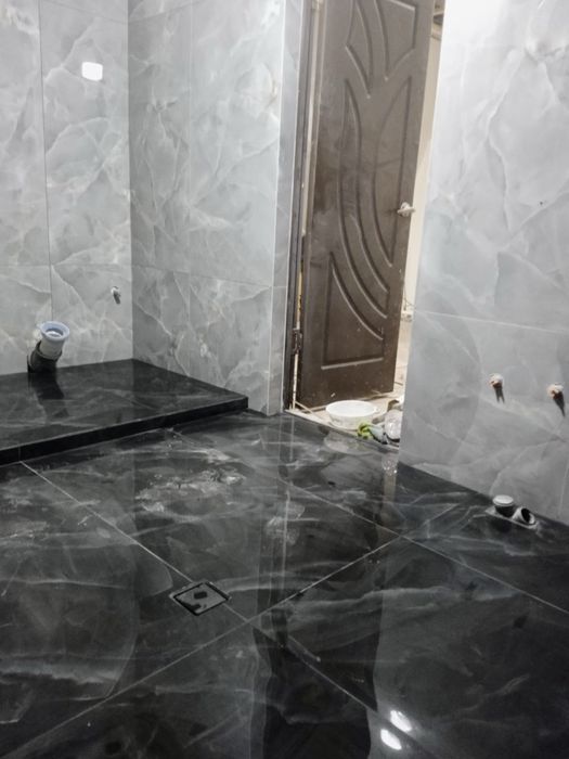 Профессиональный кафельщик