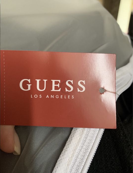 Новое Пальто  (Guess) оригинал