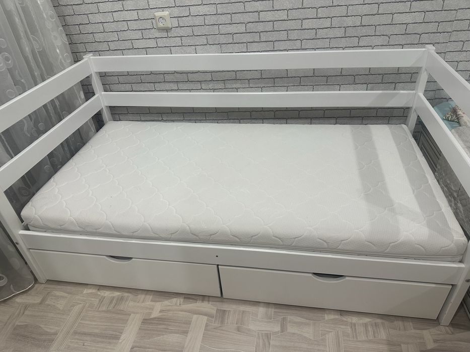 продается детская кровать