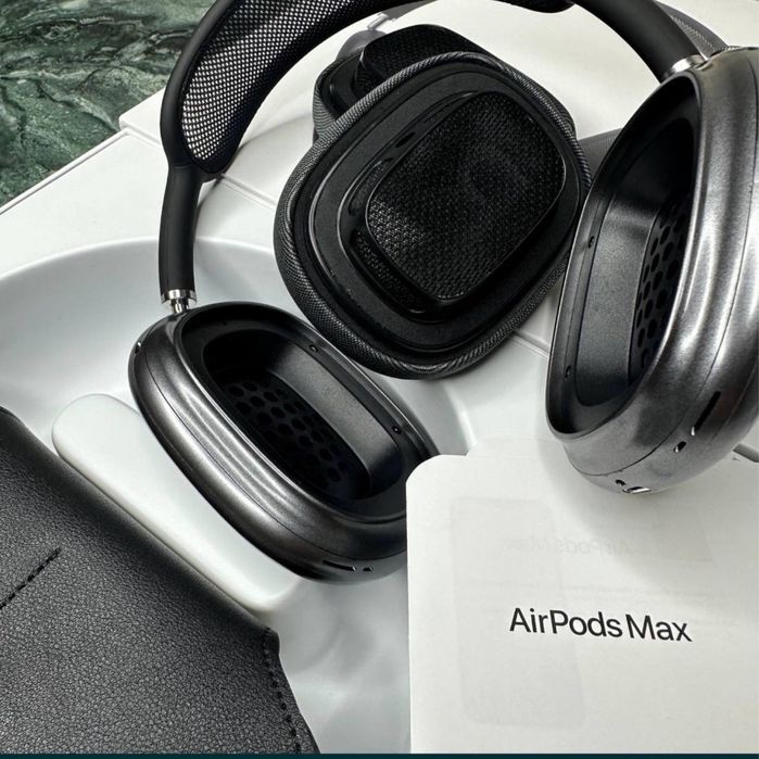 AirPods MAX Premium