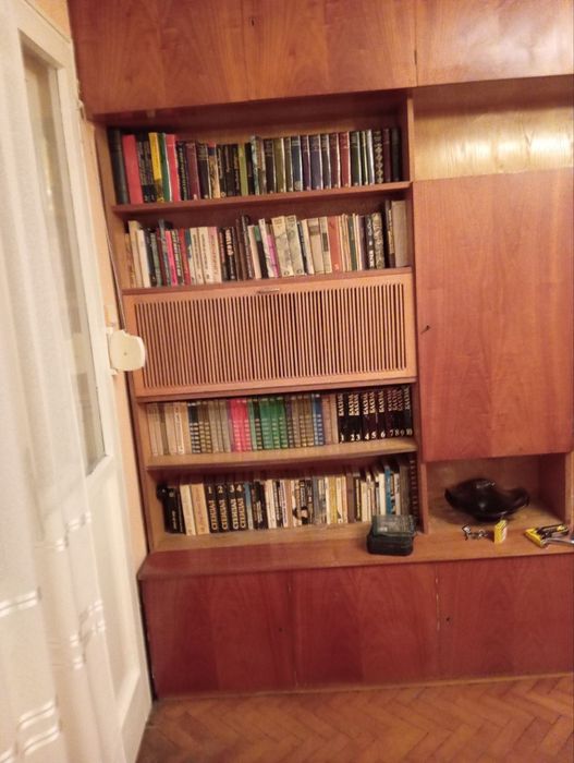 Дава се под наем Тристаен апартамент в Ловеч, Широк център - 75 кв.м за 255 € - Снимка #2