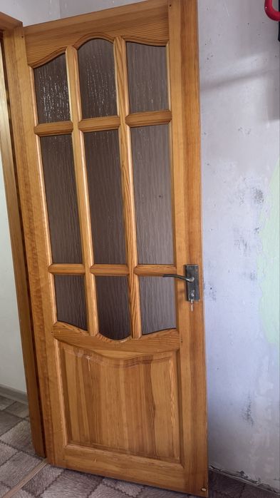 Продам деревянные двери
