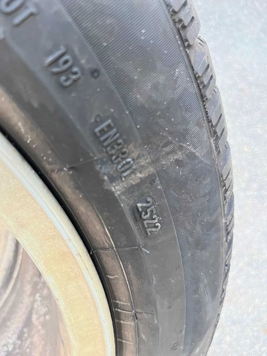 Джанти със зимни 225/55 R17 гуми за BMW F10