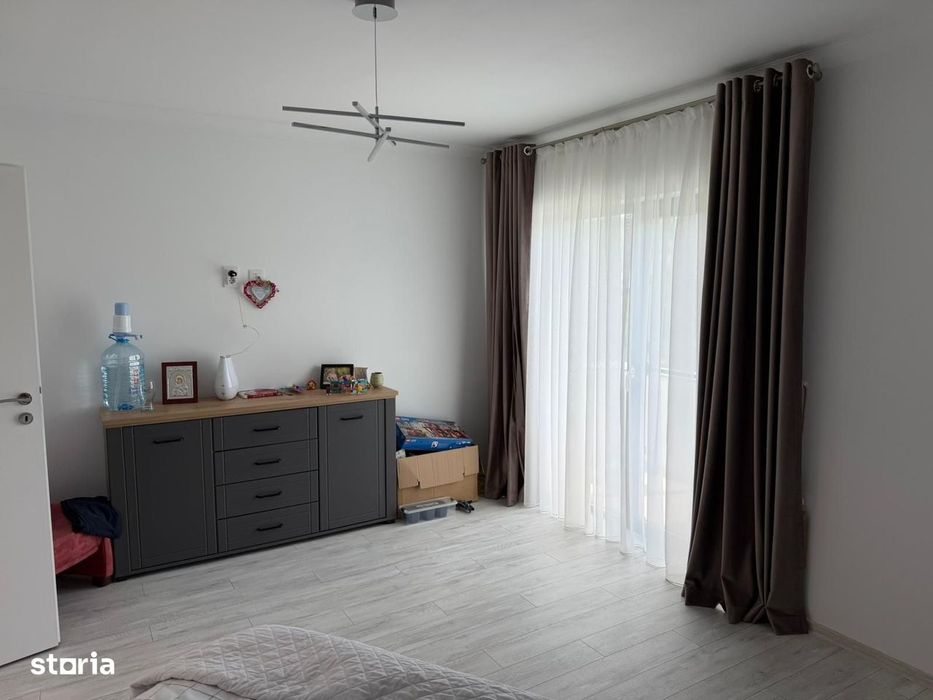 Casa noua cu 4 camere, pe parter si etaj, in Barnova