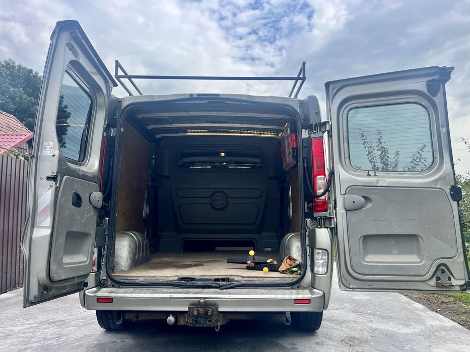 Opel Vivaro L2H2 – 2009