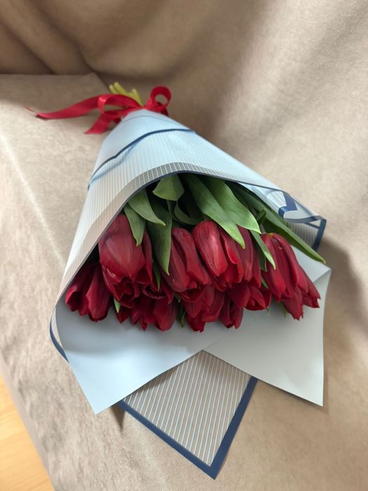 Тюльпаны розница 700