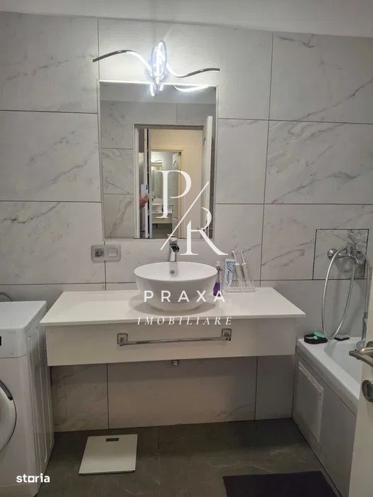 Apartament  2 camere, 53 mp, etaj intermediar, lift, MODERN, zona Metr