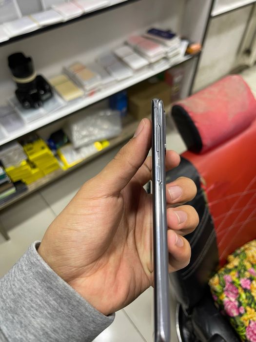 Galaxy s20 5G сотилади