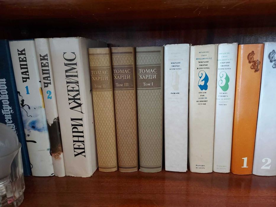 Стайнбек 3 тома, Ремарк, Цвайг, Ъпдайк и др. в идеално качество!