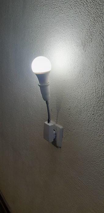 Гъвкаво удалжение за крушка