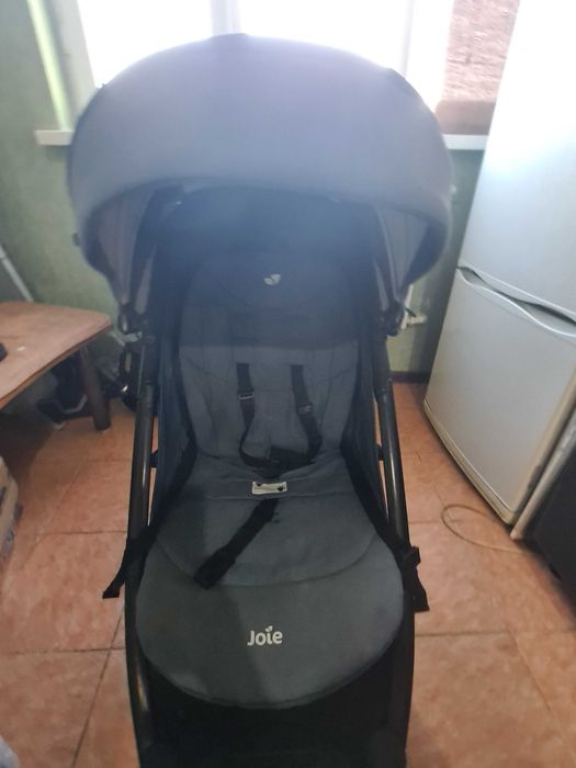 Прогулочная коляска Joie