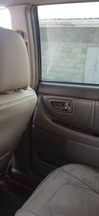 Тойота Авалон 20 -й кузов