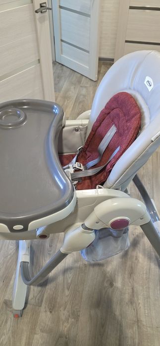 Продам стульчик для кормления