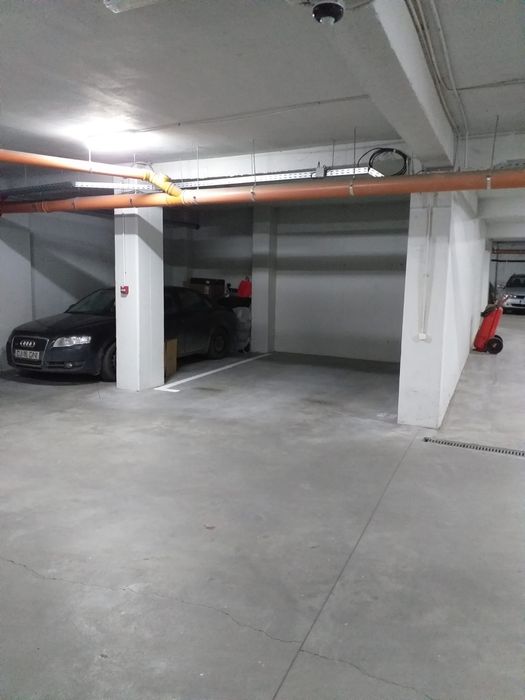 Inchiriez parcare subterana