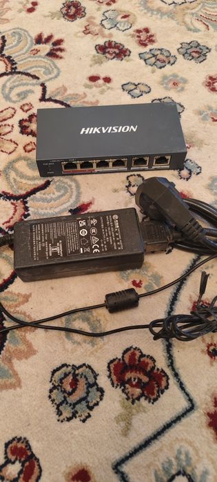 Коммутатор Hikvision DS 3E0106P-E/M