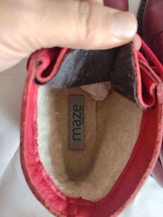 Продам женское зимние ботинки