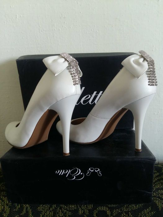 туфли белые кожаные новые размер 39