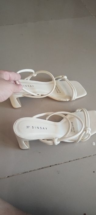 Новые босоножки от sinsay.