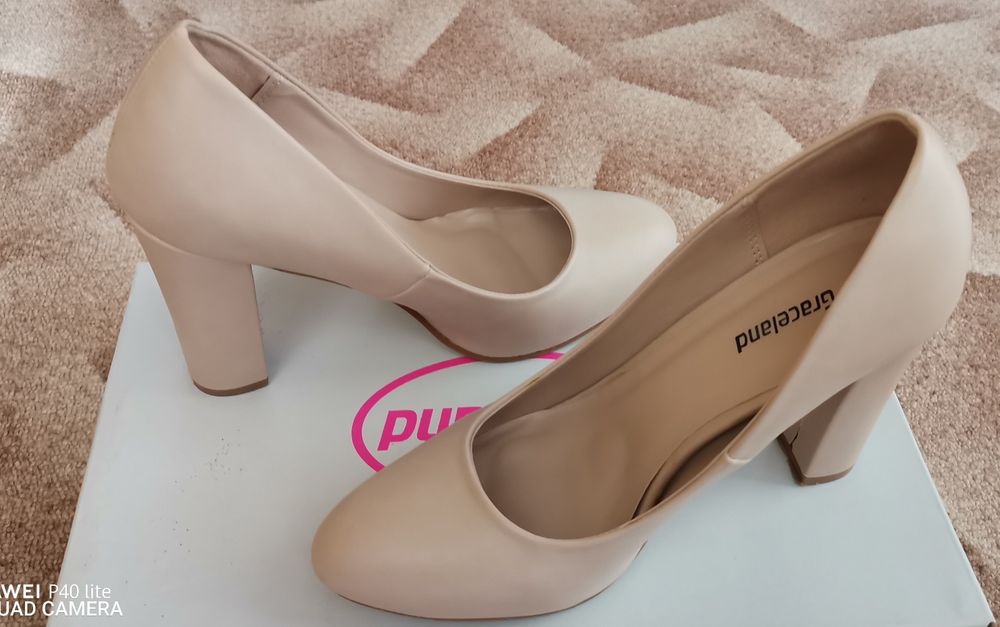 Официални дамски обувки