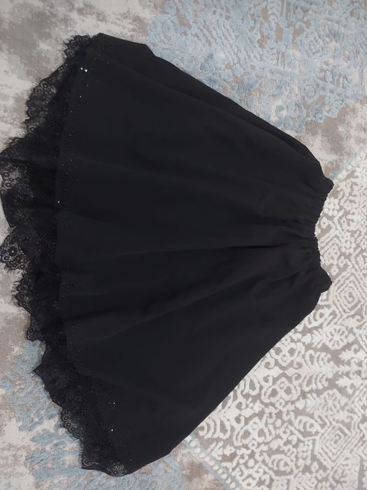 юбка чёрная       .